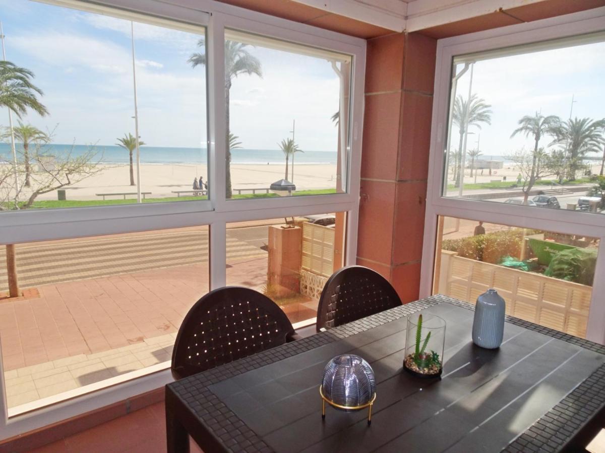 CAPRI GANDIA PRIMERA LÍNEA - Alquiler solo familias Playa de Gandia Exterior foto